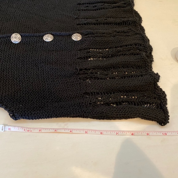 Dalya Knit Vest - Picture 10 of 12